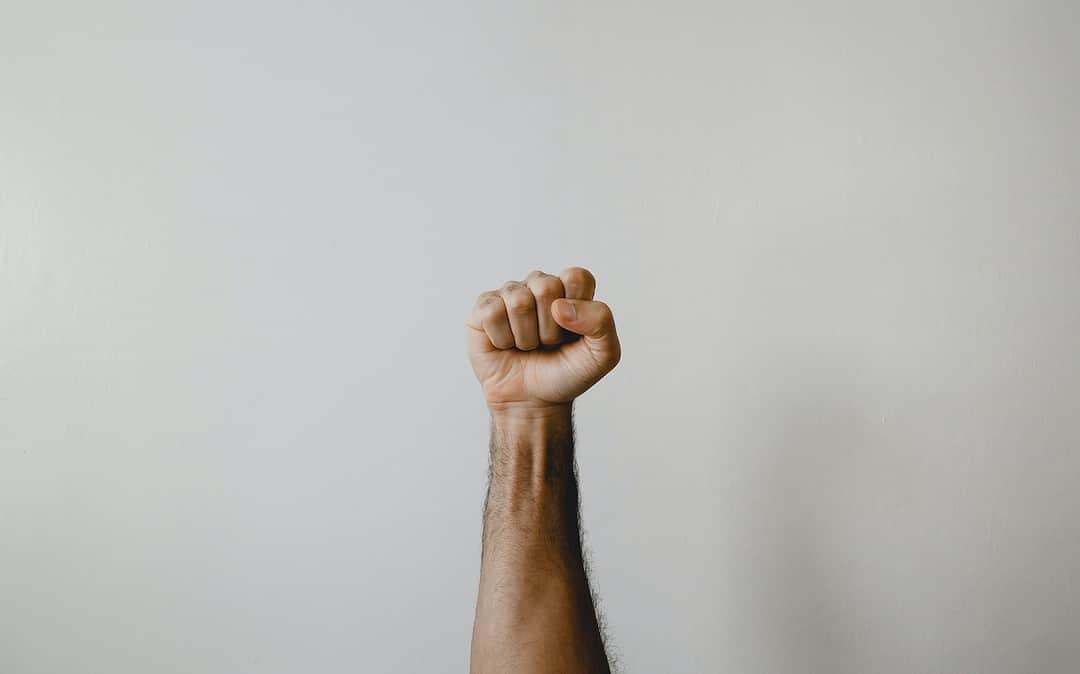 Why a woman needs a man from the point of view of science